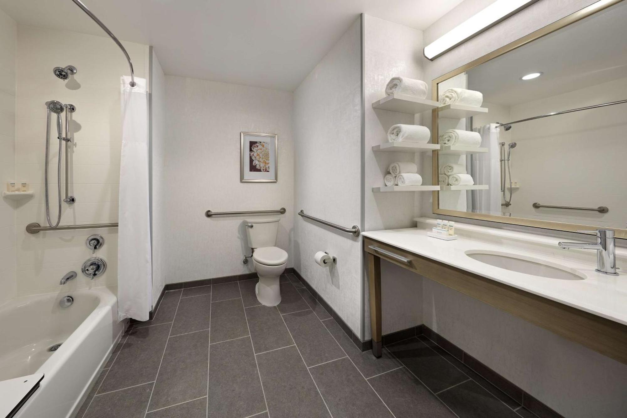 Hampton Inn Long Beach Airport, Ca Экстерьер фото