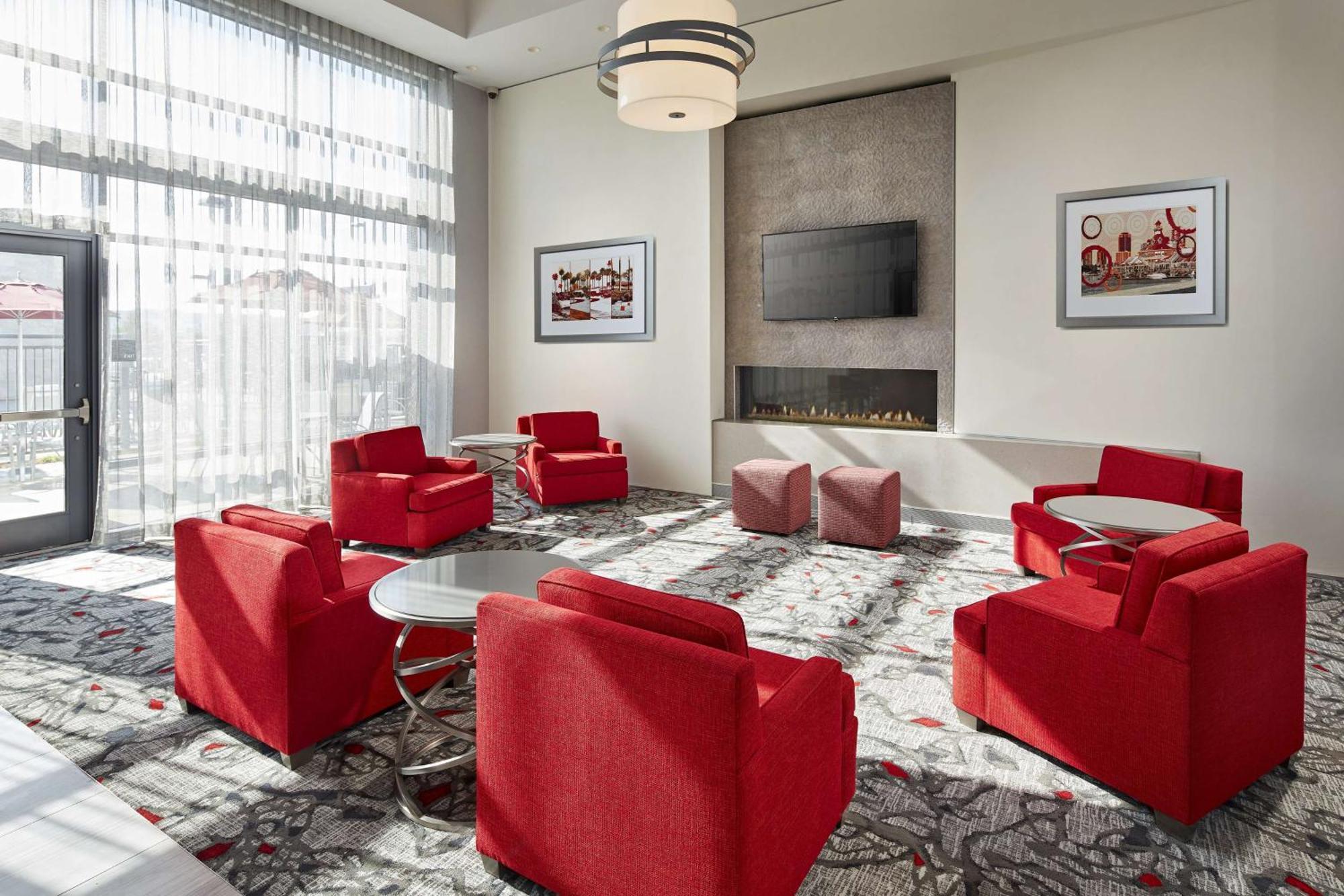 Hampton Inn Long Beach Airport, Ca Экстерьер фото