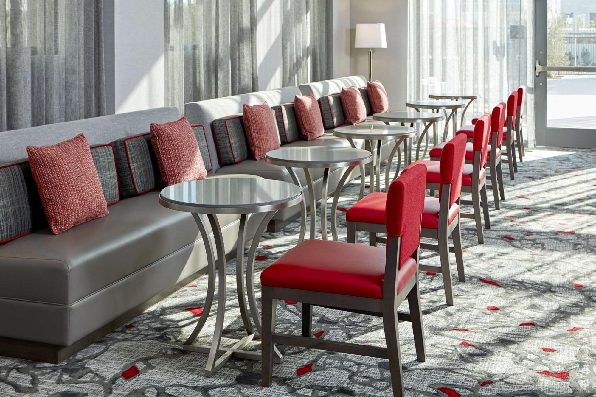 Hampton Inn Long Beach Airport, Ca Экстерьер фото