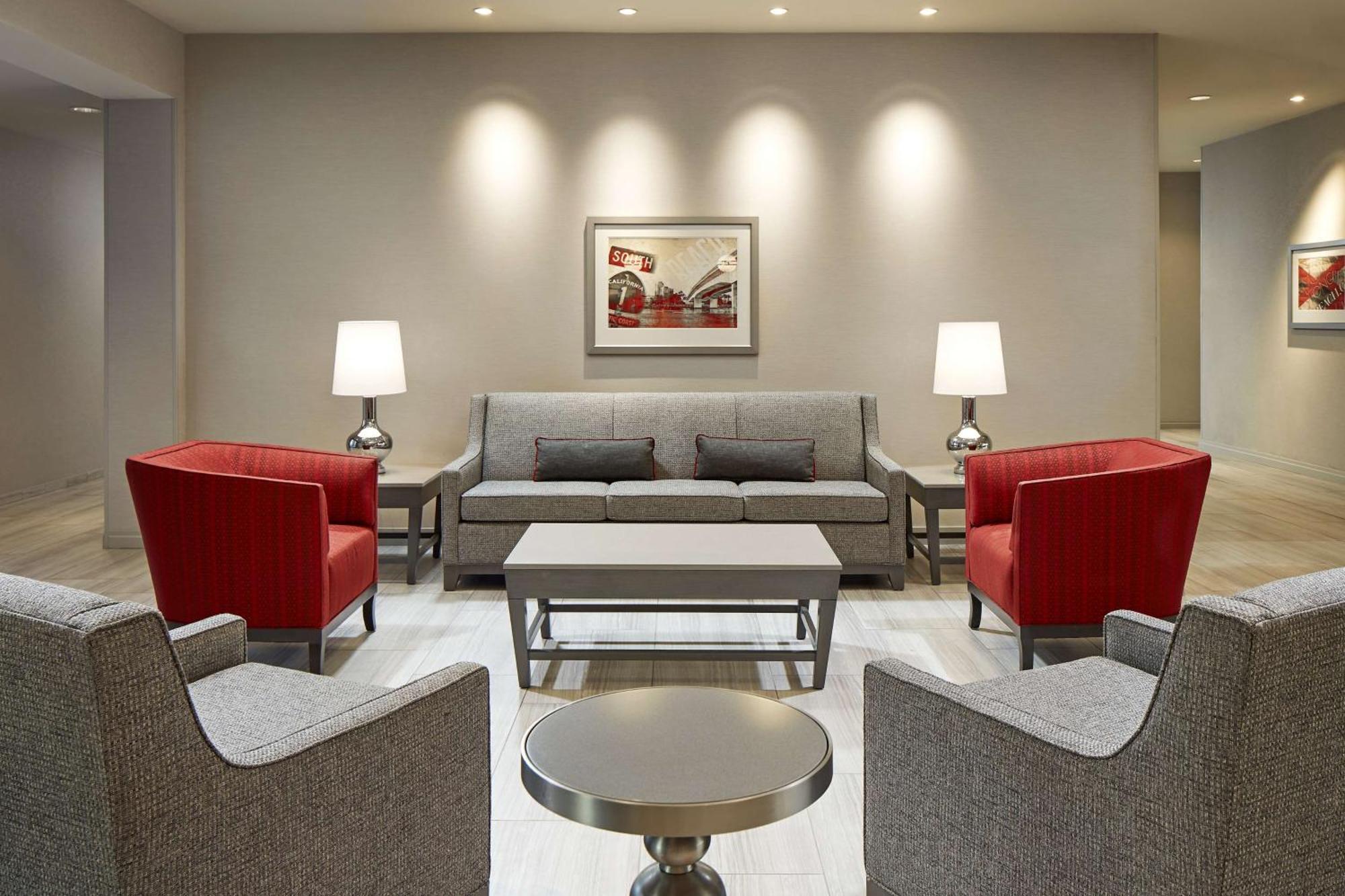 Hampton Inn Long Beach Airport, Ca Экстерьер фото