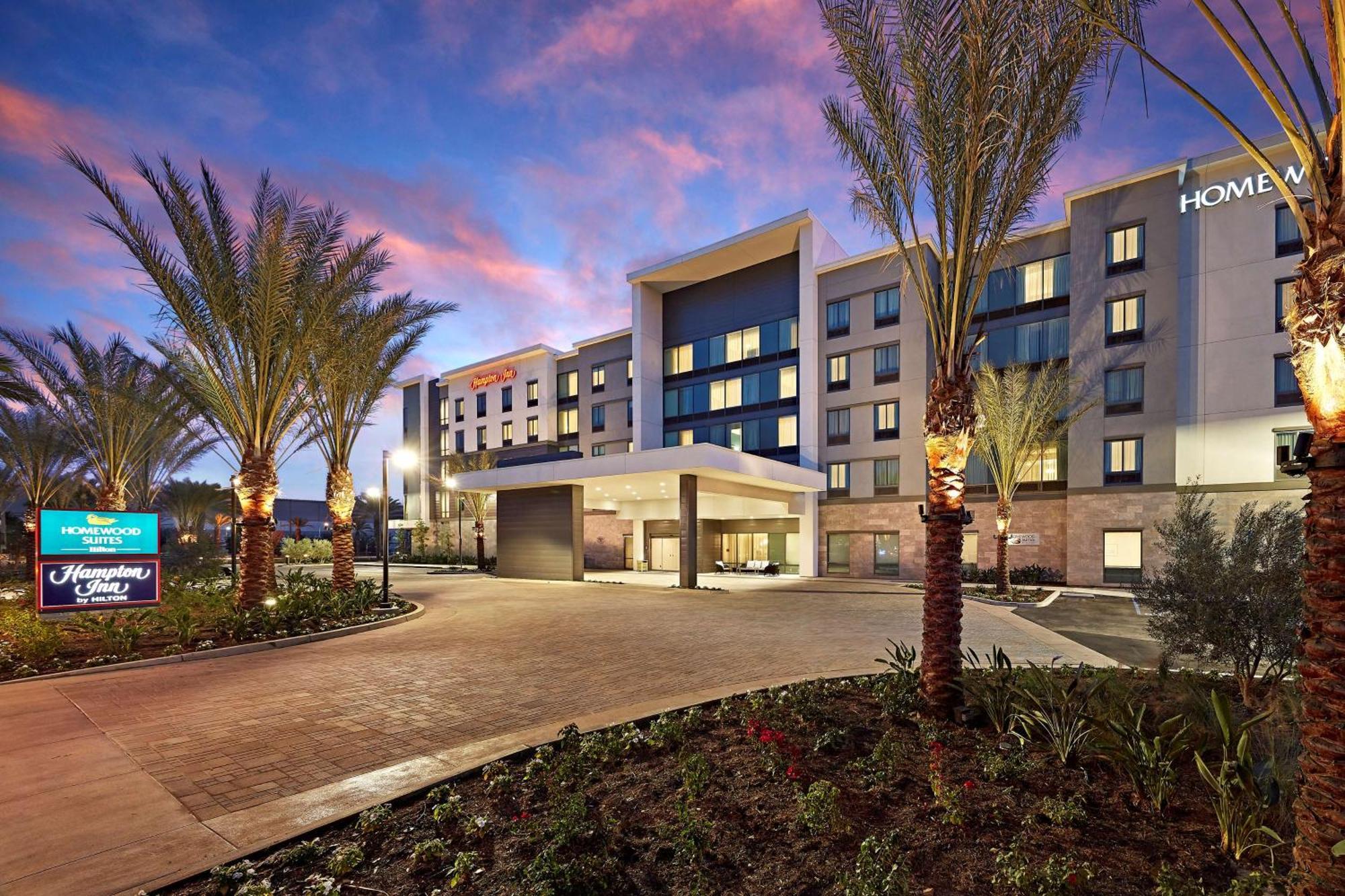 Hampton Inn Long Beach Airport, Ca Экстерьер фото