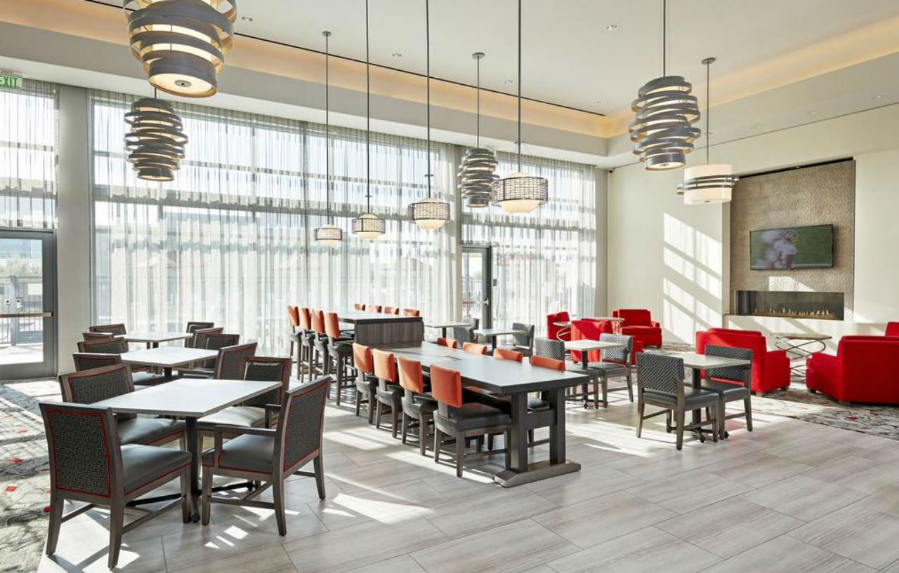Hampton Inn Long Beach Airport, Ca Экстерьер фото